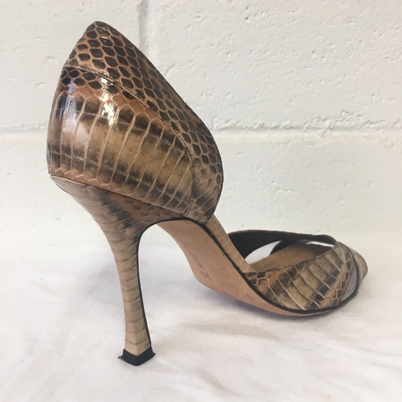 MANOLO BLAHNIK • Snakeskin D’Orsay Heels - Picture 8 of 11